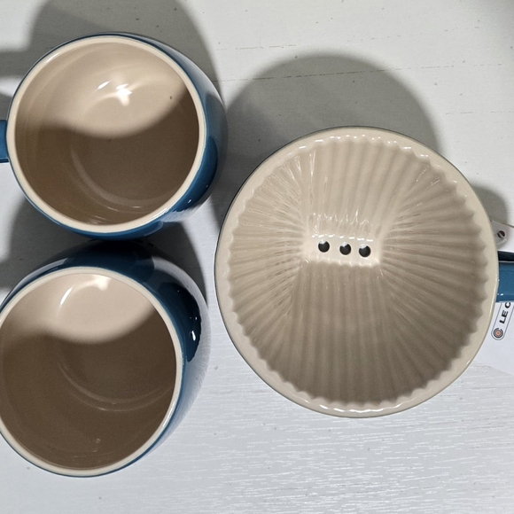 Deep Teal Pour Over Coffee Maker Cone & 2 Heritage Mugs Le Creuset RETIRED COLOR - Picture 4 of 12